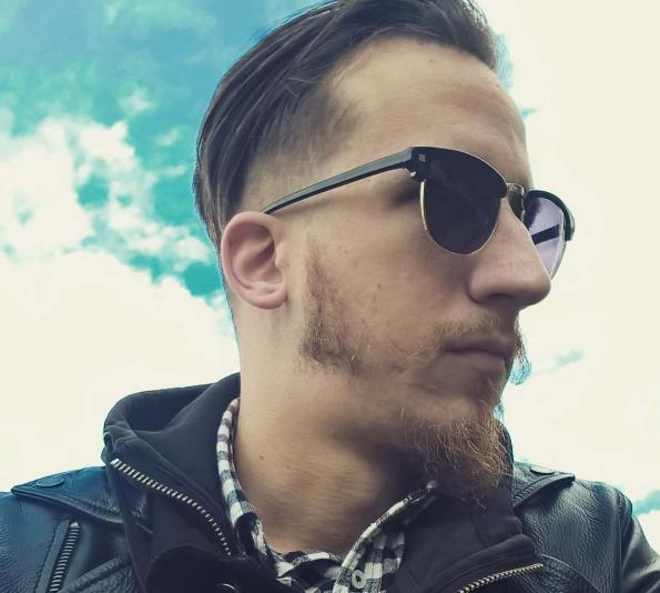 Yeni Beden Olumlama Hareketi: Sosyal Medyada Yan Profil Selfie Çekiyoruz!