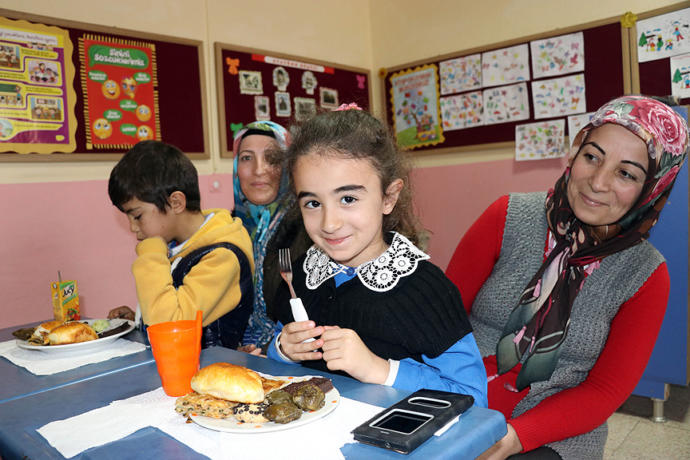 Köylü Kadınların Kitap Okuma Etkinliği “Köyüm Okuyor Projesi”