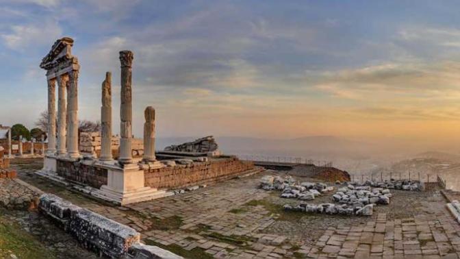 Buram Buram Tarih Kokan Şehir Bergama