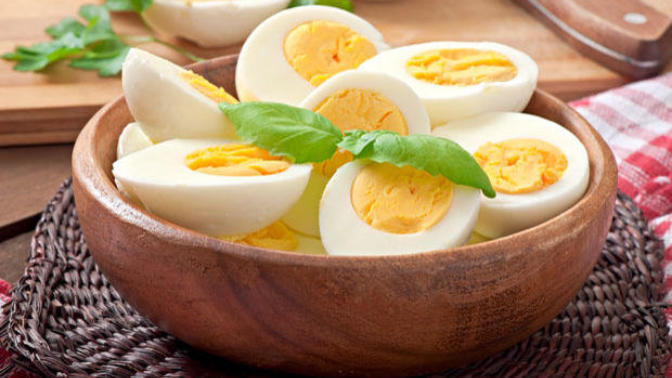 4 Günde 4 Kilo Verdiren Mucize Yumurta Diyeti!