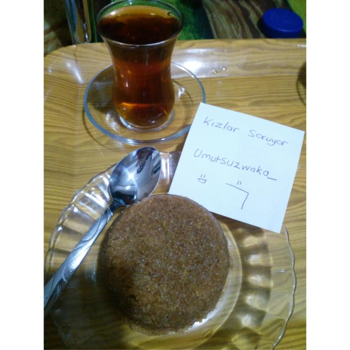 Muhteşem İrmik Helvası Nasıl Yapılır?