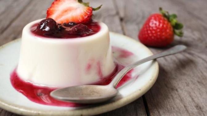 Panna Cotta’yı Bir de Kahveli Olarak Deneyelim mi?