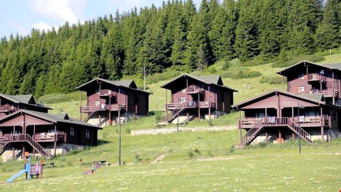 Doğa İle İç İçe Romantik Bir Hafta Sonu Kaçamağı: Dağ Evleri