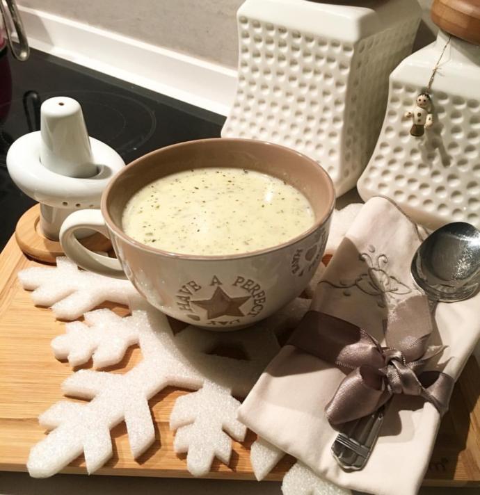 Tadı Efsane! Arpa Şehriyeli Yoğurt Çorbası Nasıl Yapılır?