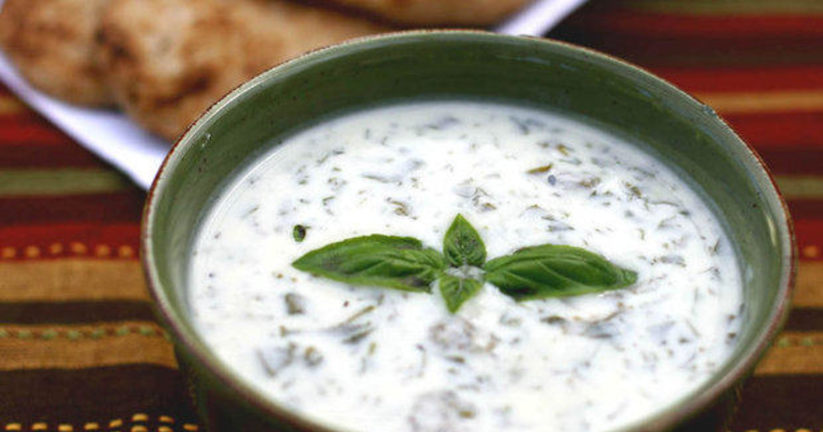 Tadı Efsane! Arpa Şehriyeli Yoğurt Çorbası Nasıl Yapılır ...