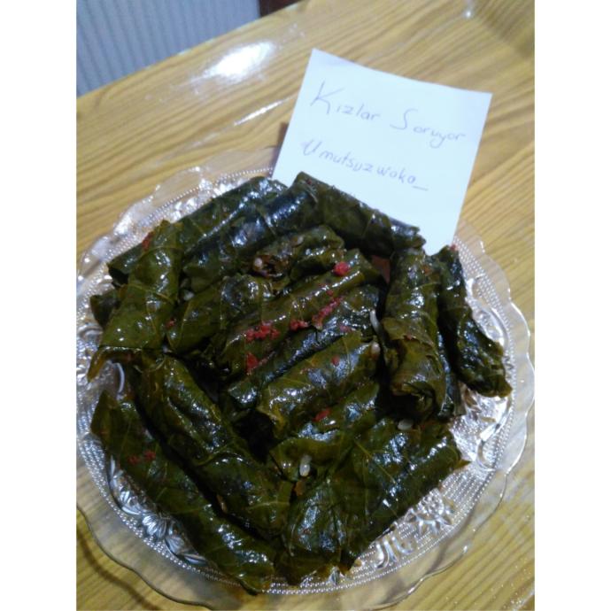 Yemeklerin Olmazsa Olmazı Yaprak Sarması Nasıl Yapılır?