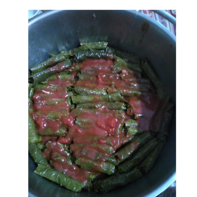 Yemeklerin Olmazsa Olmazı Yaprak Sarması Nasıl Yapılır?