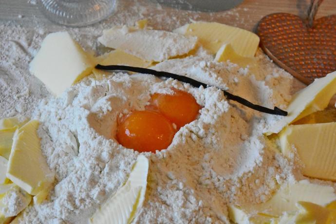 Şekilli Kurabiye ve Poğaçalar Nasıl Yapılır? KizlarSoruyor