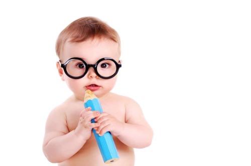 Bebeğinizi Daha Karizma Yapacak Olan Gözlüğü Alırken Nelere Dikkat Edilmeli?