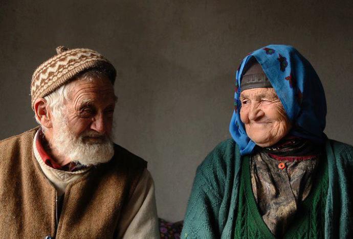 18-24 Mart Yaşlılara Saygı Haftası! Peki Yaşlılara Nasıl Davranmalıyız?