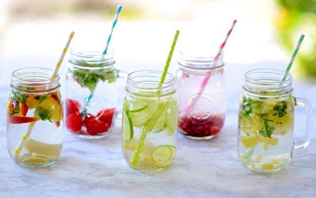 Evde Hazırlayabileceğiniz 7 Adet Kolay Detoks Suyu Tarifi!