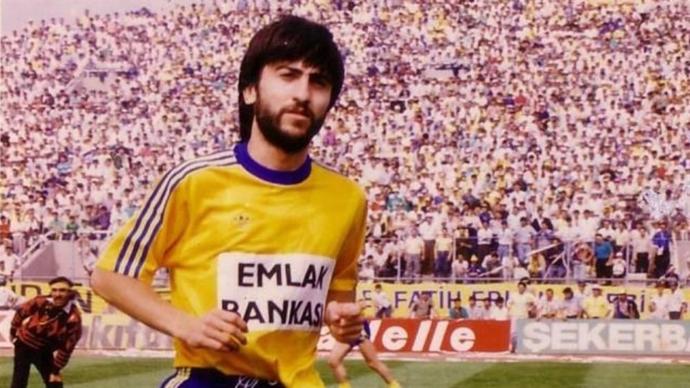 Gelmiş Geçmiş En Klas Türk Futbolcuları Kimlerdir?