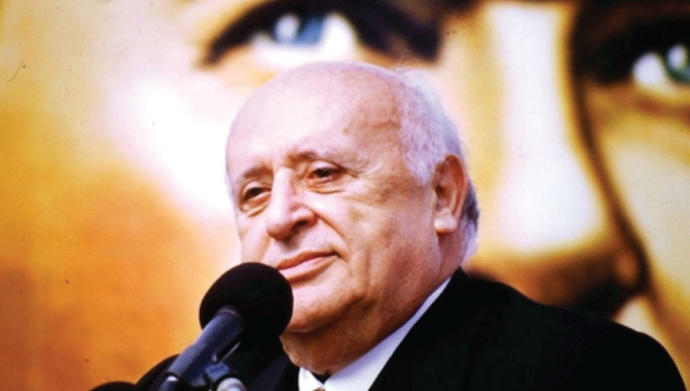 Hafızada Hep Yaşlı Kalan, Genç Olmamış İzlenimi Uyandıran Tanınmış İsimler!