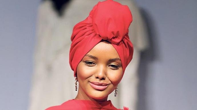Moda Dünyasında Kalıpları Yerle Bir Eden Tesettürlü Modeller