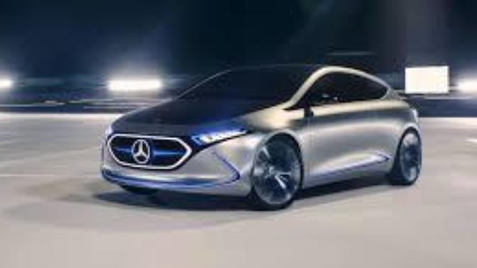 Otomobil Devlerinden Birisi Olan Mercedes-Benz Bayisini Geziyor ve Beğendiğim Modelleri İnceliyorum!