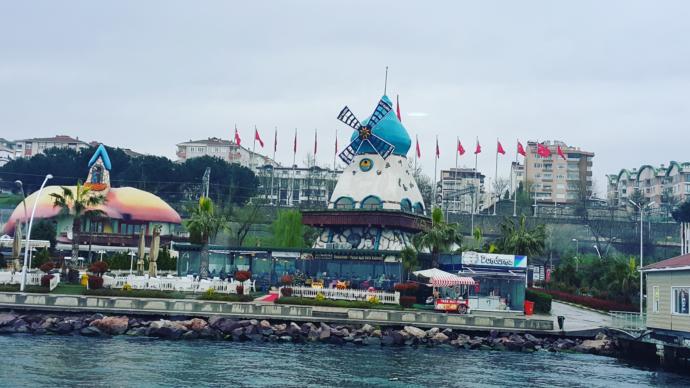 İstanbul'un Yanı Başındaki Harikalar Sahili'ni Geziyoruz