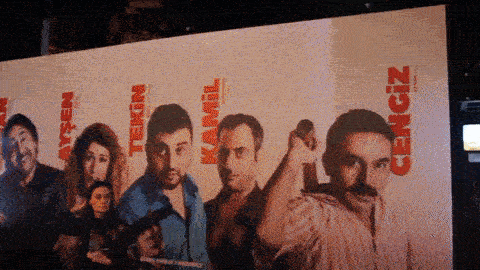 Kahkaha Dolu Arapsaçı Filminin Galasındaydım ve Filmi Sizler İçin Yorumladım!