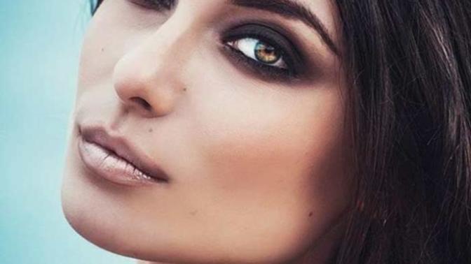 Daha Vamp Bir Görüntü İçin, Dumanlı Göz Makyajının İncelikleri Nelerdir?