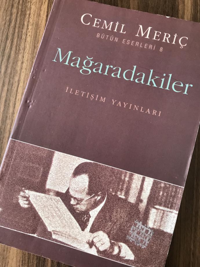 Kitap Kokusunu İçimize Çekiyoruz! Türk Edebiyatında Gezinti