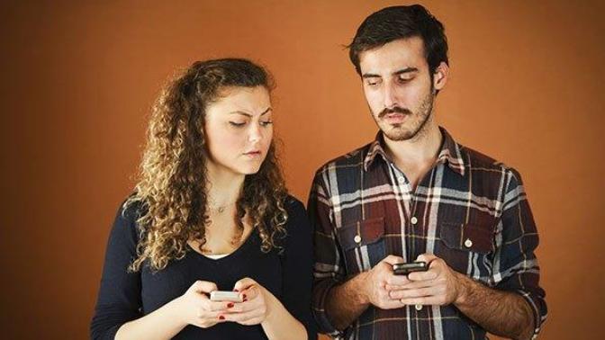 Sevmeyi Abartıp Aşk Zehirlenmesi Yaşamamıza Neden Olan Durumlar Nelerdir?