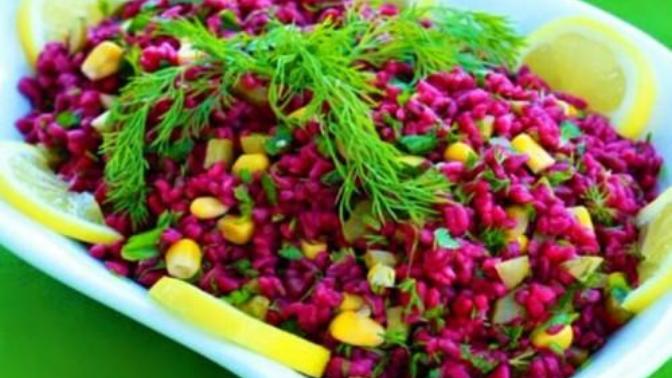 Rengi İle Dikkat Çeken Lezzet! Şalgamlı Bulgur Salatası Nasıl Yapılır?
