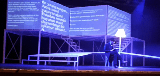 Sabahattin Ali’nin Ölümsüz Eseri Kürk Mantolu Madonna’yla Tiyatroda Buluştum!