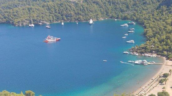 Aklınızı Başınızdan Alacak! Adeta Cennetin Bir Köşesi: Sarsala Koyu