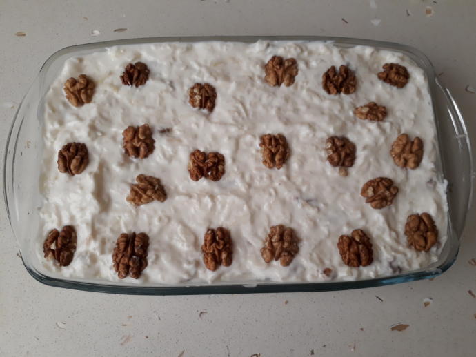 Kereviz Sevmeyenlerin Bile Aşık Olacağı "Yoğurtlu Cevizli Kereviz Salatası" Nasıl Yapılır?