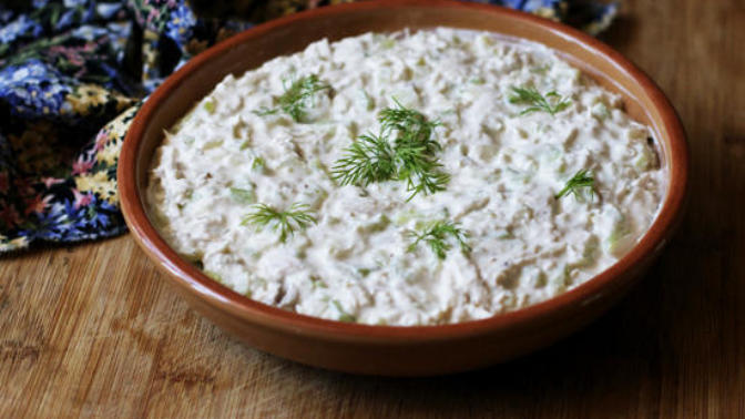 Kereviz Sevmeyenlerin Bile Aşık Olacağı "Yoğurtlu Cevizli Kereviz Salatası" Nasıl Yapılır?