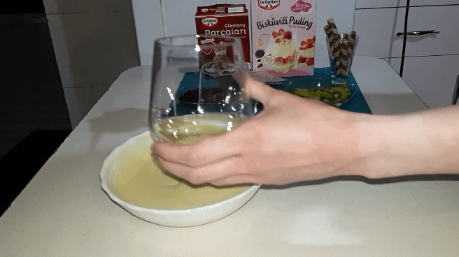 Pratikliği ve Lezzetiyle Kalbimi Çalan Tatlıyı Açıklıyorum!