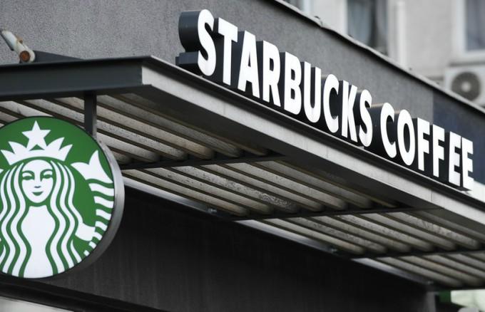 Starbucks Tüm Şubelerini Bir Süreliğine Kapatıyor