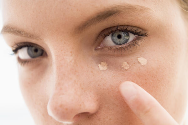 Baharın Güzellikleri Kapıda! Concealer Kullanırken Sık Yapılan Hatalar Nelerdir?