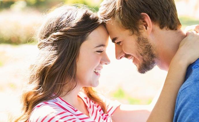 Gerçekten Aşık Olmak ve Bağlılık Arasındaki Farkları Nasıl Anlayabilirsiniz?