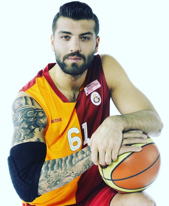 Milli Takımın Yıldızı, Galatasaray'ın Biricik Kaptanı Göksenin Köksal ile Unutulmaz Röportaj