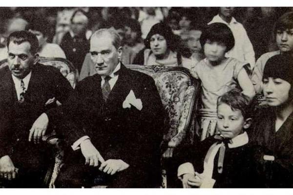 23 Nisan Ulusal Egemenlik ve Çocuk Bayramı'na Özel Atatürk'ün Çocuklar Hakkında Önemli Sözleri