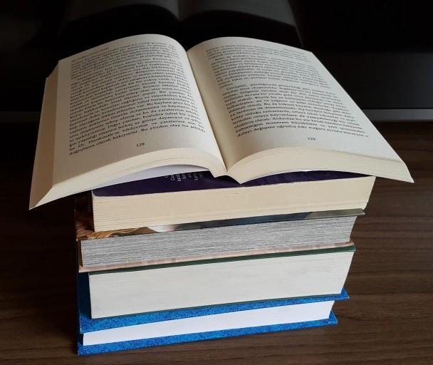 23 Nisan Dünya Kitap Günü! Kitaplara Gereken Değeri Veriyor Muyuz?