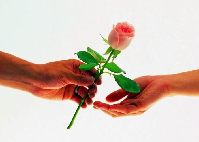 Romantik Olmanın Püf Noktaları Nelerdir?