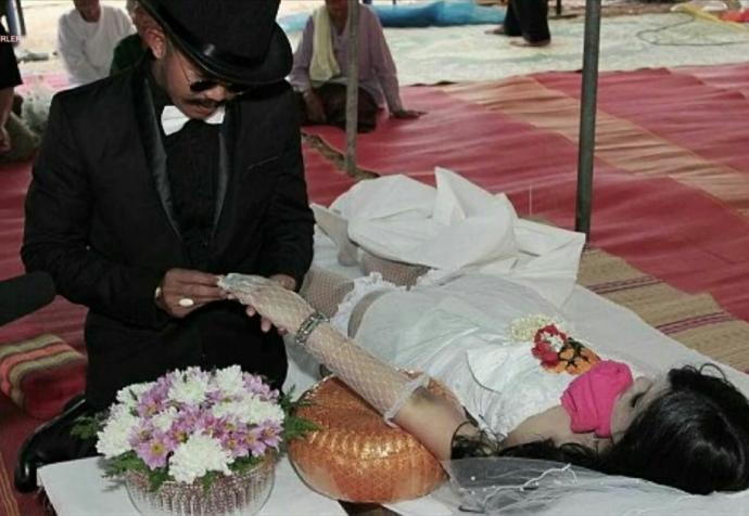 Dünyanın En İlginç Çiftleri ve Sinir Bozucu Durumları