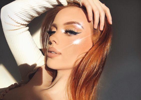 Erkeklerin Gözlerini Kamaştıracak Trend: Flare Highlight Tekniği İle Bambaşka Aydınlatıcı Görünümü NYX Markası İle Nasıl Yapılır?
