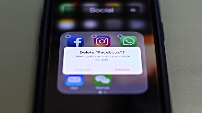 Twitter da Kişisel Bilgilerimizi Birilerine Satıyor