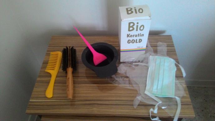 Kabaran Saça Evde Keratin İle Brezilya Fönü Nasıl Yapılır?