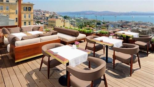 İstanbul'da Deniz Manzarasına Doymak İsteyenler İçin Restoran Tavsiyeleri