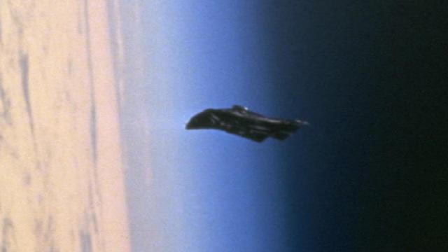 Dünyanın Gizemleri: Kara Şövalye Uydusu! Uzaylılar Bizi İzliyor mu?