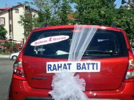 Bir Düğünü Unutulmaz Yapan Birbirinden İlginç Yaratıcı Ve Komik Gelin Arabası Yazıları