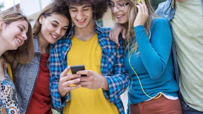 Bir Cep Telefonunu Elimize Alınca Yeniliğe Dokunduğumuzu Hissettiren 6 Süper Özellik