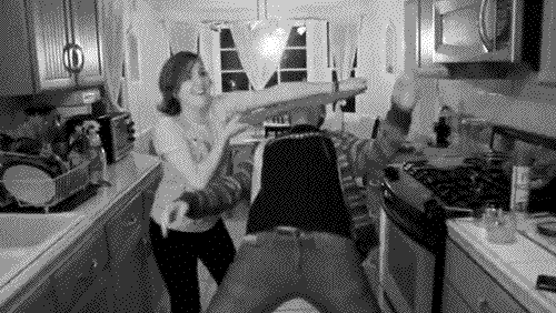 Romantik Bir Aktivite Olarak: Sevgiliyle Yemek Yapmak