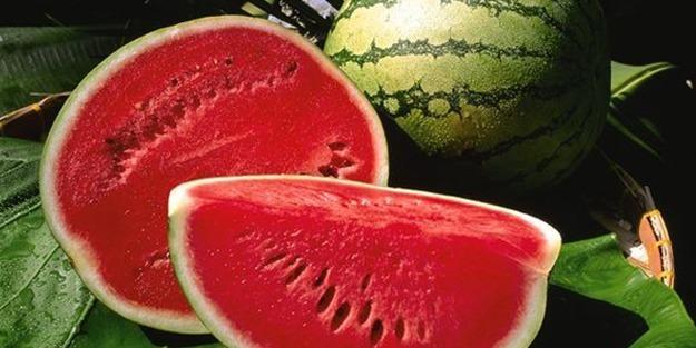 Tüketirken Rahat Olmamız ve Dikkat Etmemiz Gereken Meyveler Nelerdir?