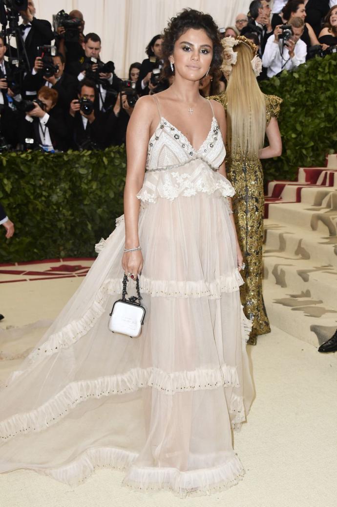 Met Gala 2018'de Güzelliğiyle Büyüleyen Ünlüler