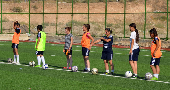 Malatyalı Kız Çocuklarının Futbol ile Değişen Hayatları