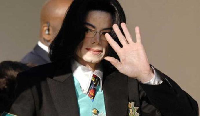 O Dünün, Bugünün ve Yarının Dünya Starı: Bir Yalnız Adam ve Michael Jackson Efsanesinin Bilinmeyenleri
